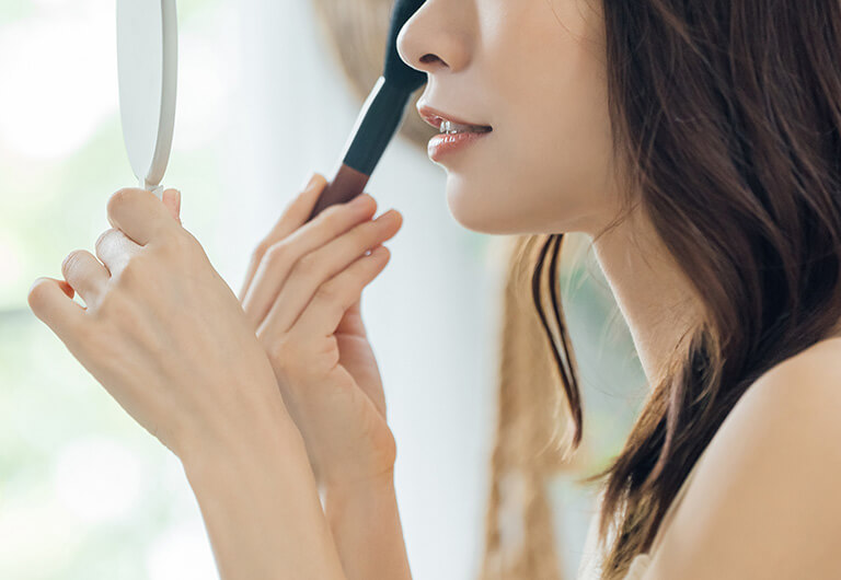 手術後のメイクについて